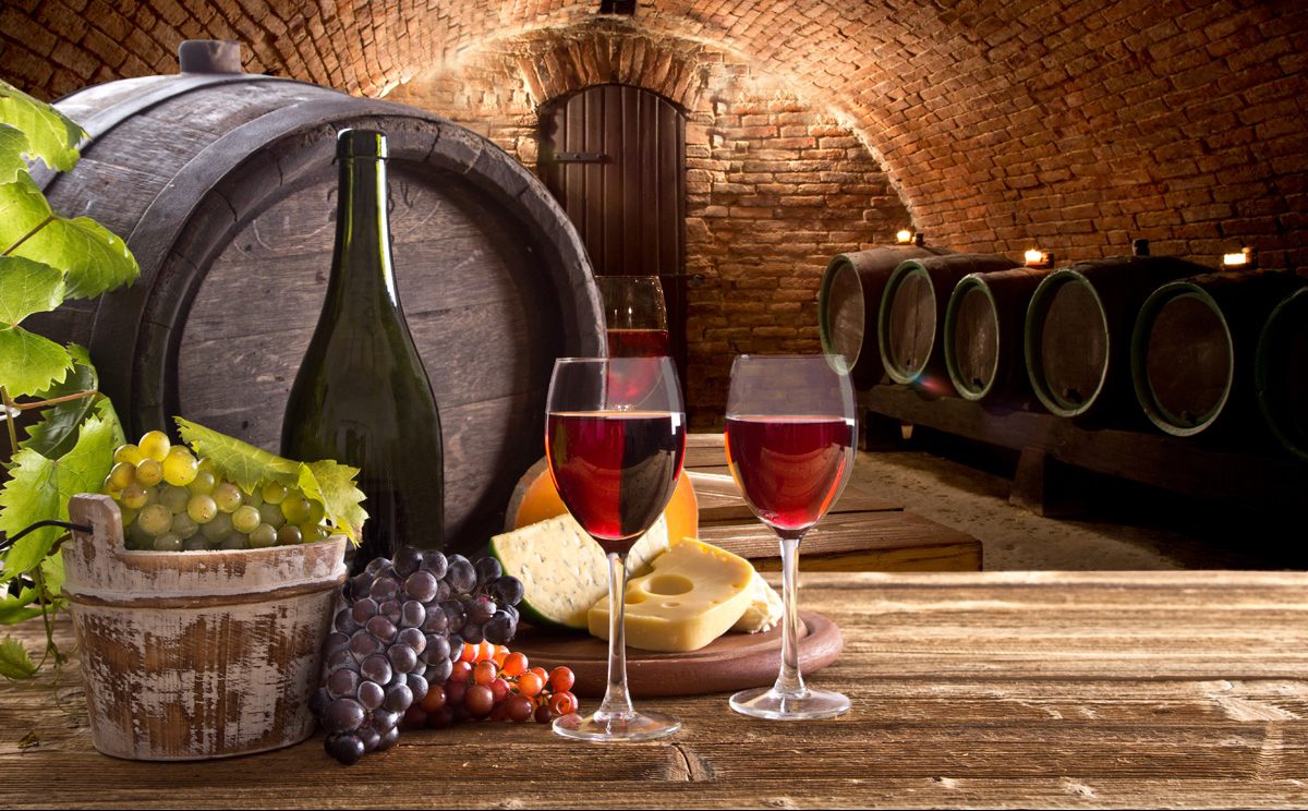 Comment choisir sa cave à vin ? Types, dimensions et pose - Blog SCHMIDT